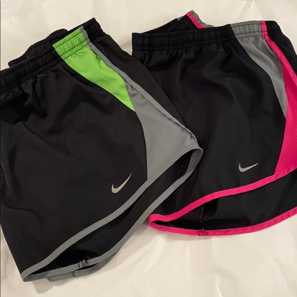 Bundle of 2 Nike shorts